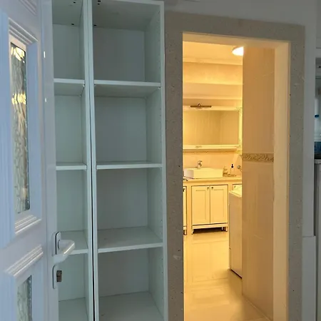 Lunares Apartament *