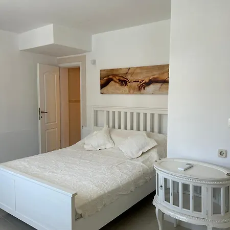 Apartament Lunares